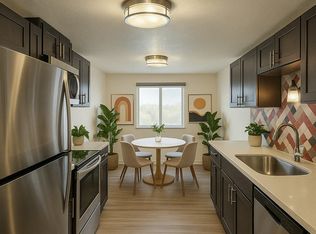 1716 NW 59th St #3, Seattle, WA 98107
