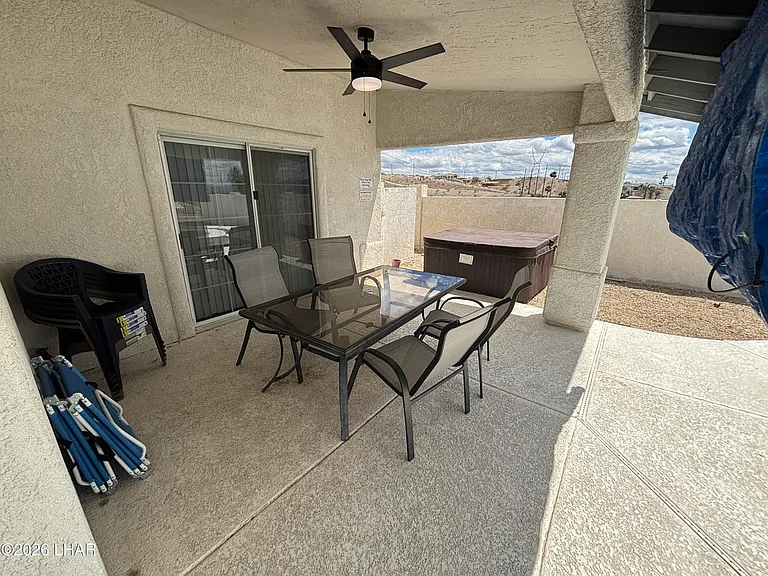 1210 Palmas Dr — Photo 13