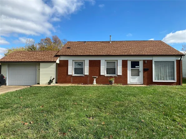 304 Wellesley Dr, O Fallon, IL 62269