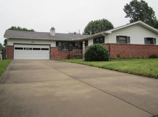 3161 E Linwood St, Springfield, MO 65804
