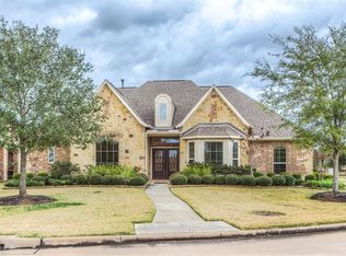4915 Westchester Dr, Weston Lakes, TX 77441