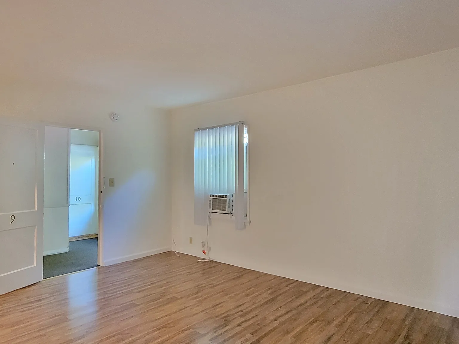 Studio, $1,395 — Photo 3