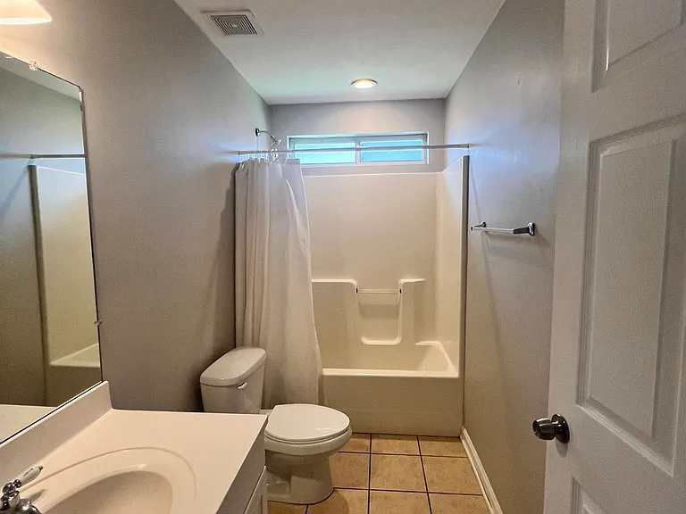 2633 Mission Rd — Photo 7