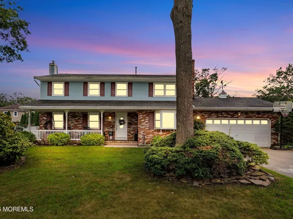 33 Jordan Drive, Toms River, NJ 08755