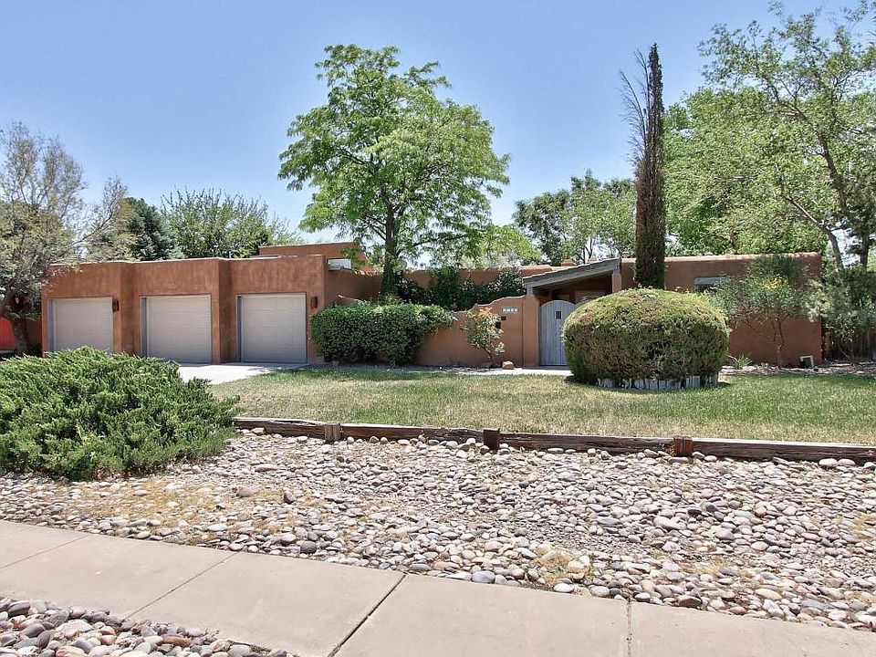 1st image of 1708 Camino Gallo NW