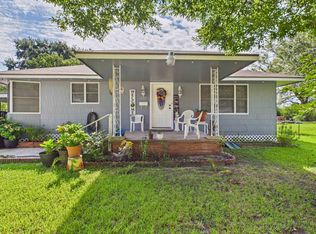 6268 Warren St, Groves, TX 77619