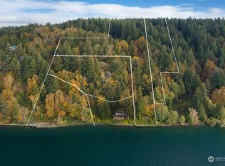 7381 Springridge Rd NE, Bainbridge Island, WA 98110