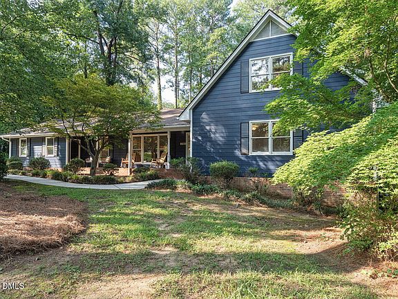 2nd image of 1701 Lord Ashley Dr