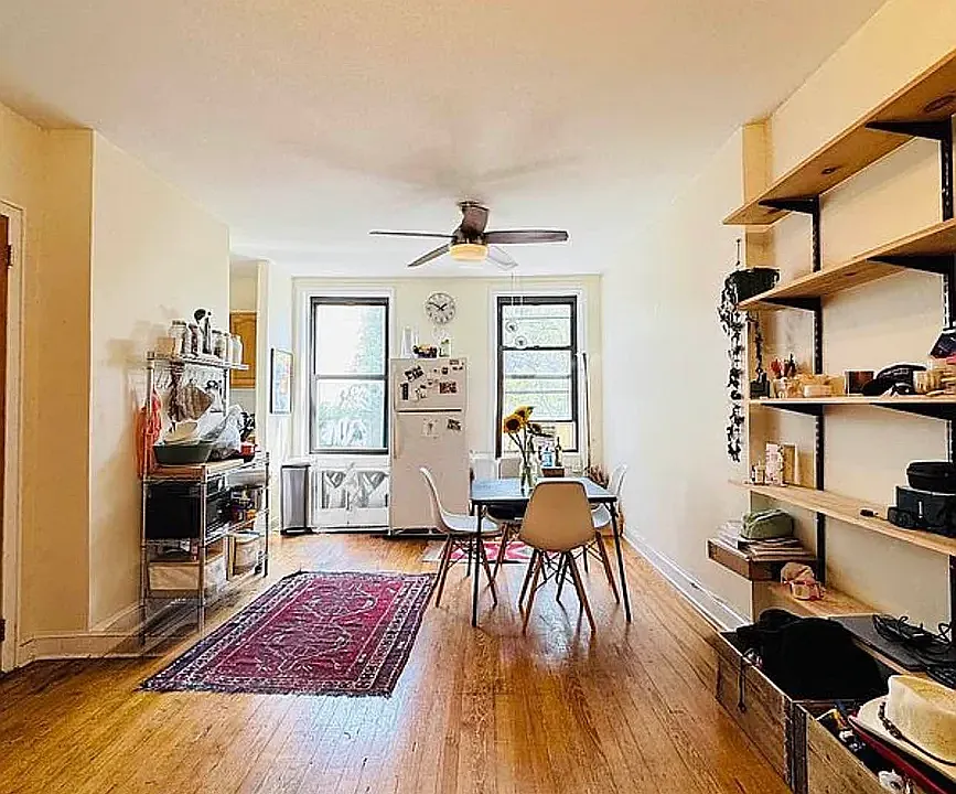 162 President St #3
