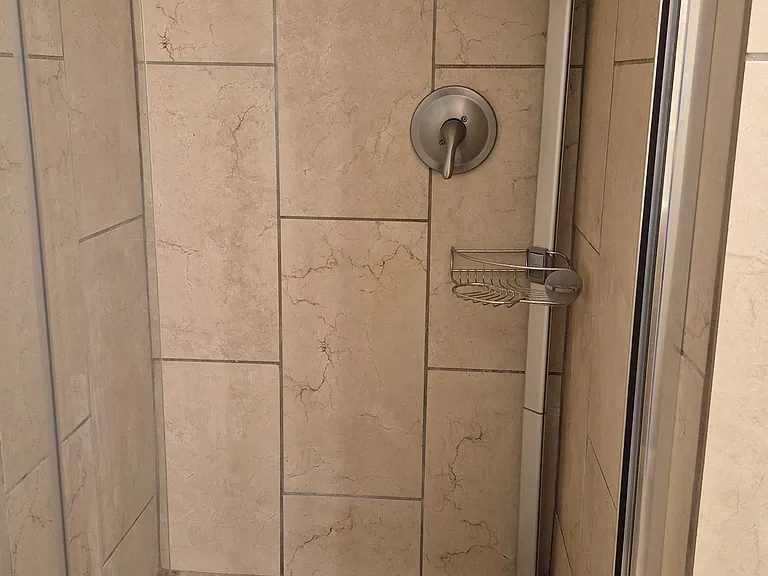 1209 NE 21st Ave — Photo 15
