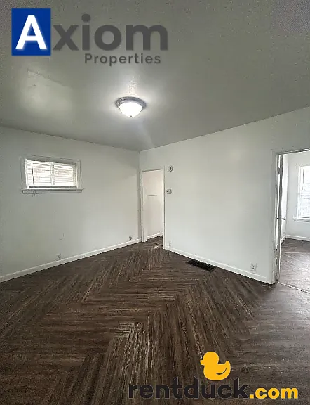 217 W Sherman St — Photo 8