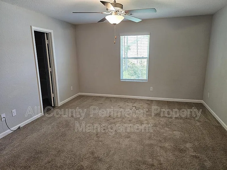 303 Augusta Woods Dr — Photo 9