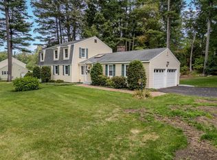 26 N Hill Rd, Westford, MA 01886