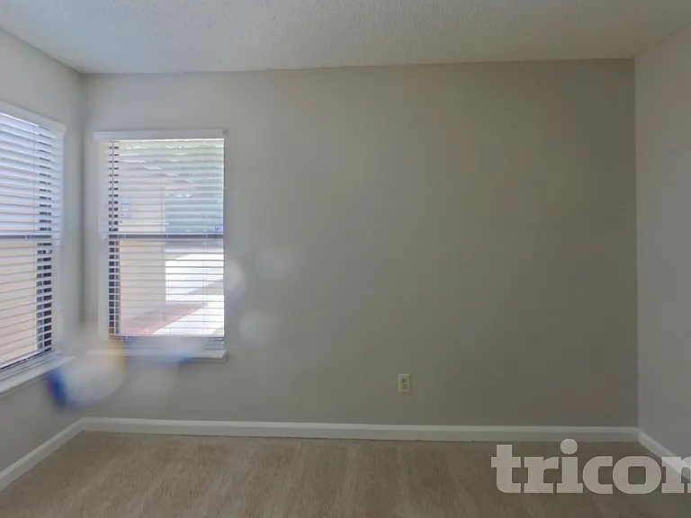 2346 Blossom Ridge Dr N — Photo 10