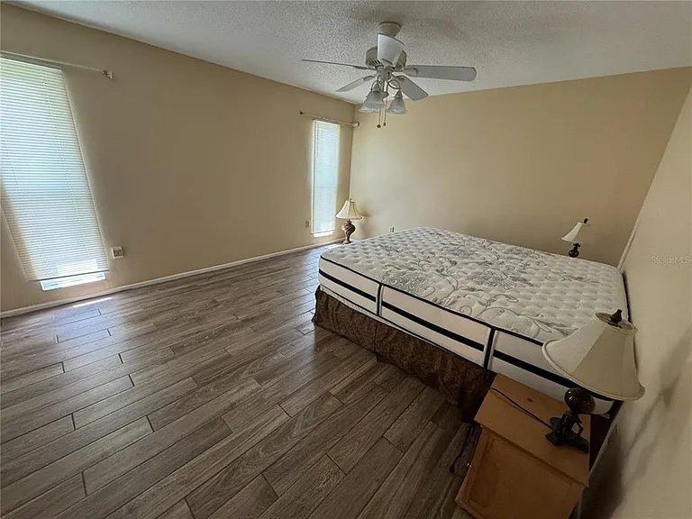 517 Mount Vernon Dr — Photo 6