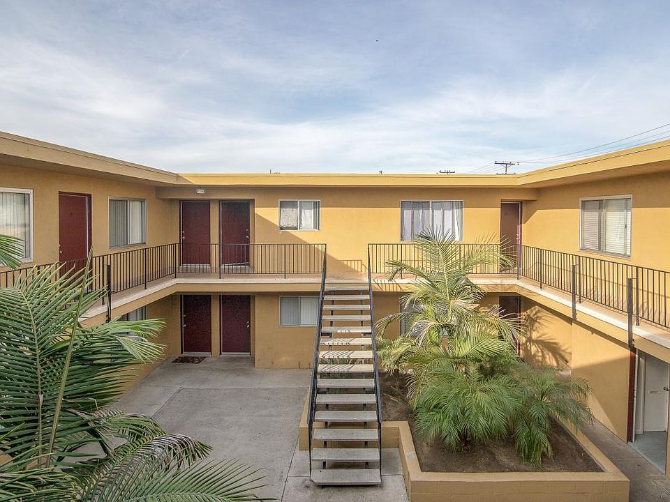 1st image of 4041 49th St APT 3