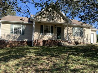 100 Granada Dr, Columbia, TN 38401