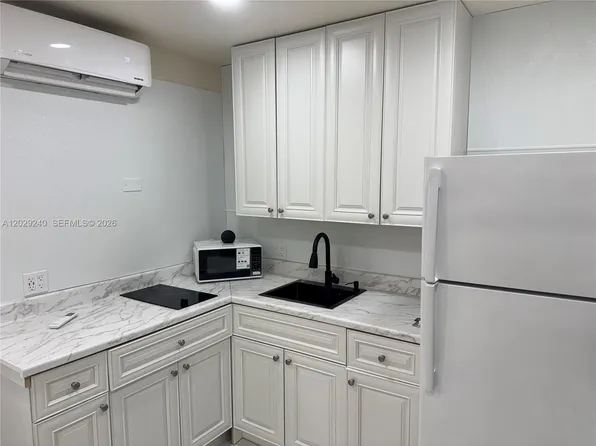 11150 SW 160th Ct #B, Miami, FL 33196