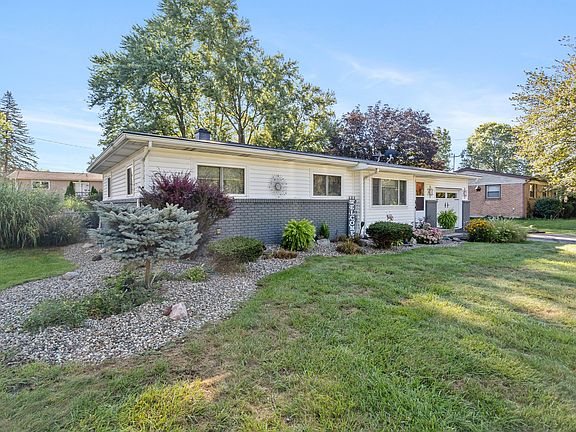 3rd image of 339 Minges Rd S