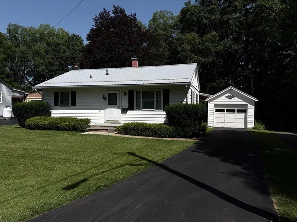 3 Demarest Ave, Sidney, NY 13838
