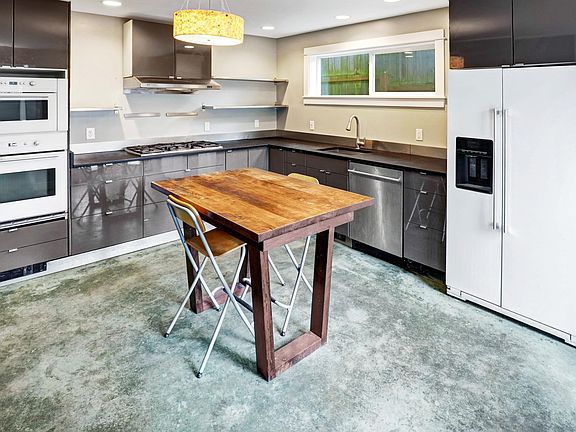 5th image of 3207 S Edmunds St #B