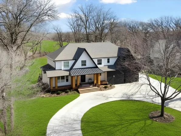 3141 Fairchild Ave, Wayzata, MN 55391