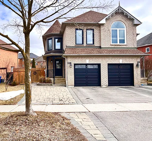 100 Woodroof Cres Photo 1