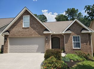 10332 Iverson Ln, Knoxville, TN 37932