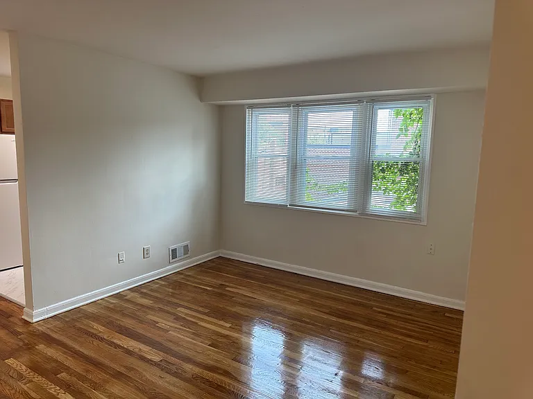 1314 K St SE #203 — Photo 6