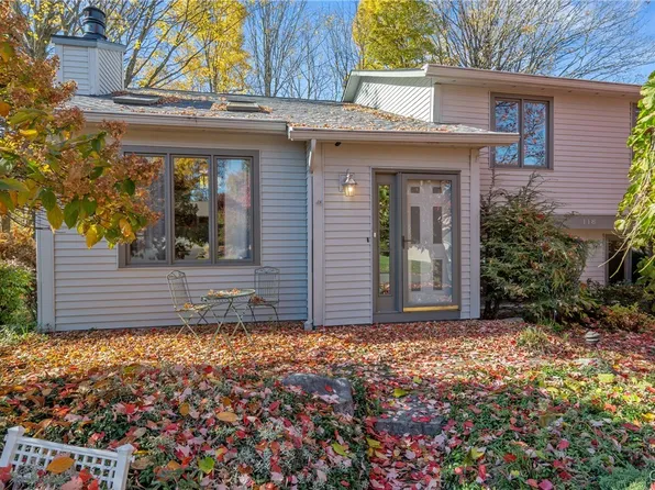 118 Feldspar Dr, Syracuse, NY 13219
