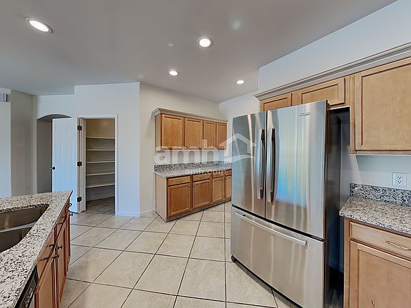 3rd image of 10483 E Rita Ranch Crossing Cir