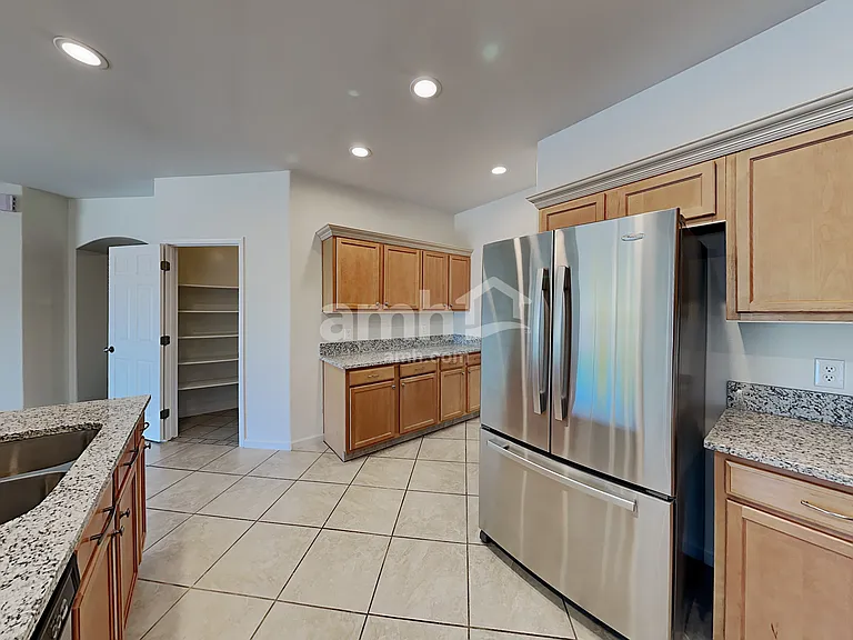 10483 E Rita Ranch Crossing Cir — Photo 3