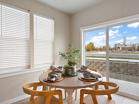 5th image of 6022 S Jessenia Ln