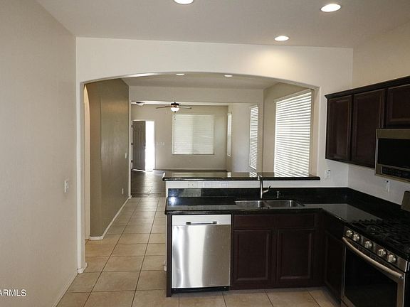 5th image of 2324 W Desert Ln