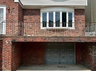 27 W 30th St FLOOR 2, Bayonne, NJ 07002