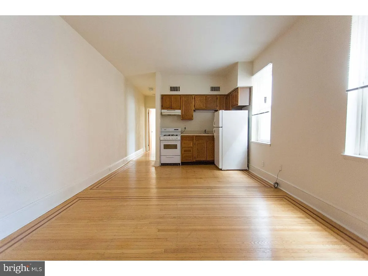 Building Photo - 721 Spruce St #1F