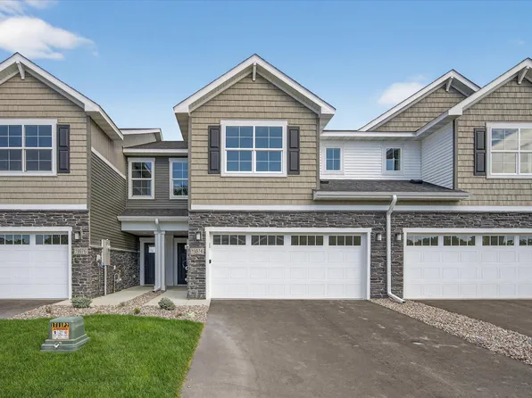 19946 Hunters Rdg, Rogers, MN 55374