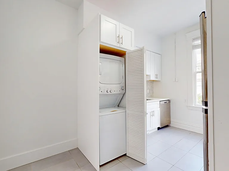 750 Guerrero St #2 — Photo 6