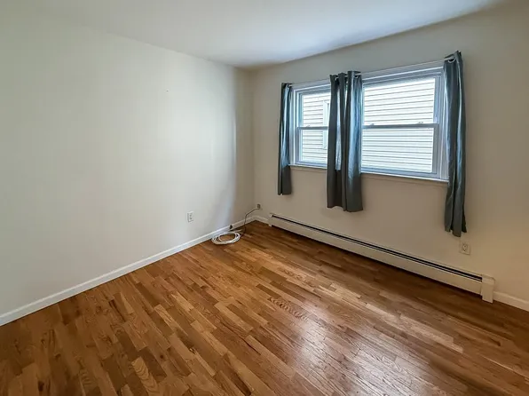 513 Avenue C image 23 of 27