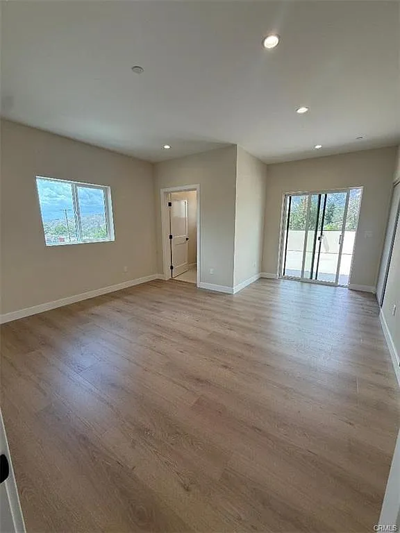 3 bed, 1400 sqft, $3,900 — Photo 2