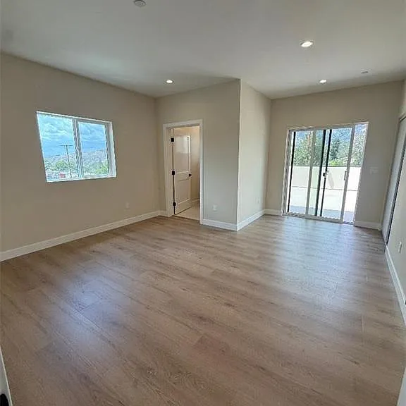 7828 Kyle St — Photo 2