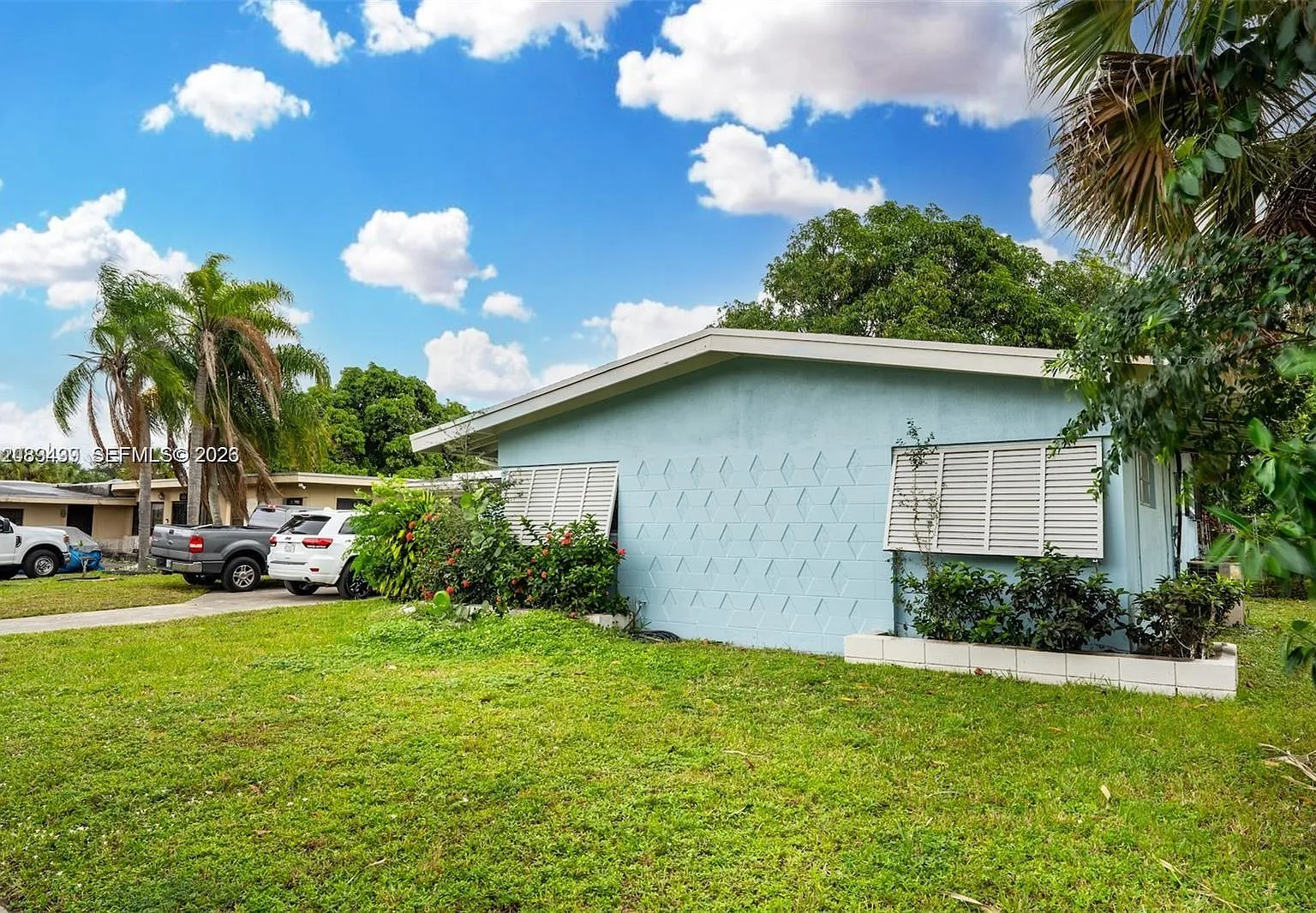 Carol City 2nd Addn — Photo 1