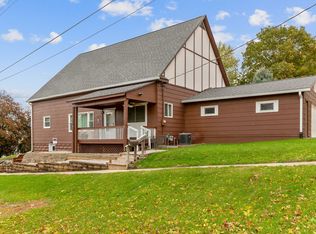 701 5th St, Traer, IA 50675