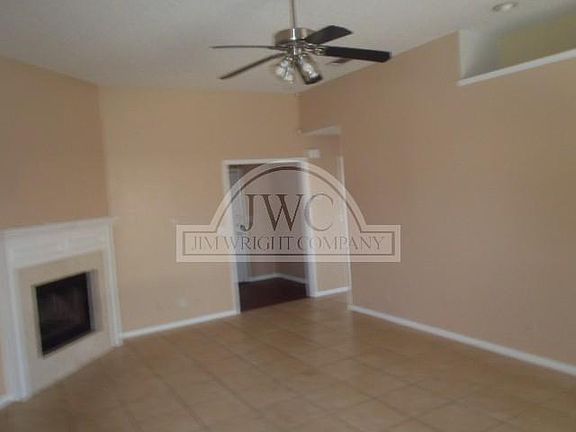 2nd image of 507 Lisa Ln