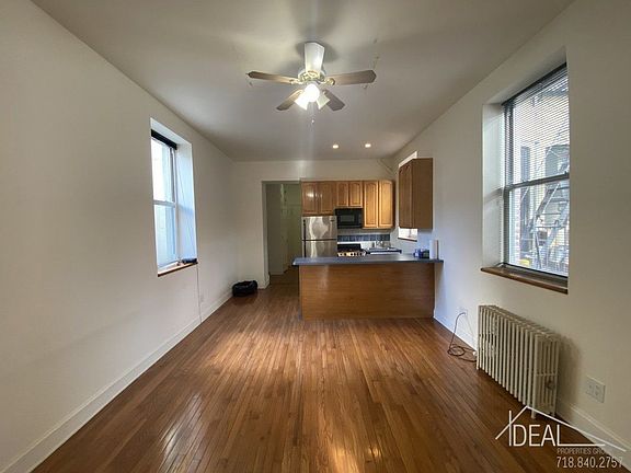 4th image of 336 9th St APT 1R
