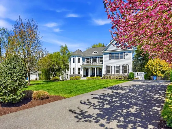 6130 Ramshorn Dr, Mc Lean, VA 22101