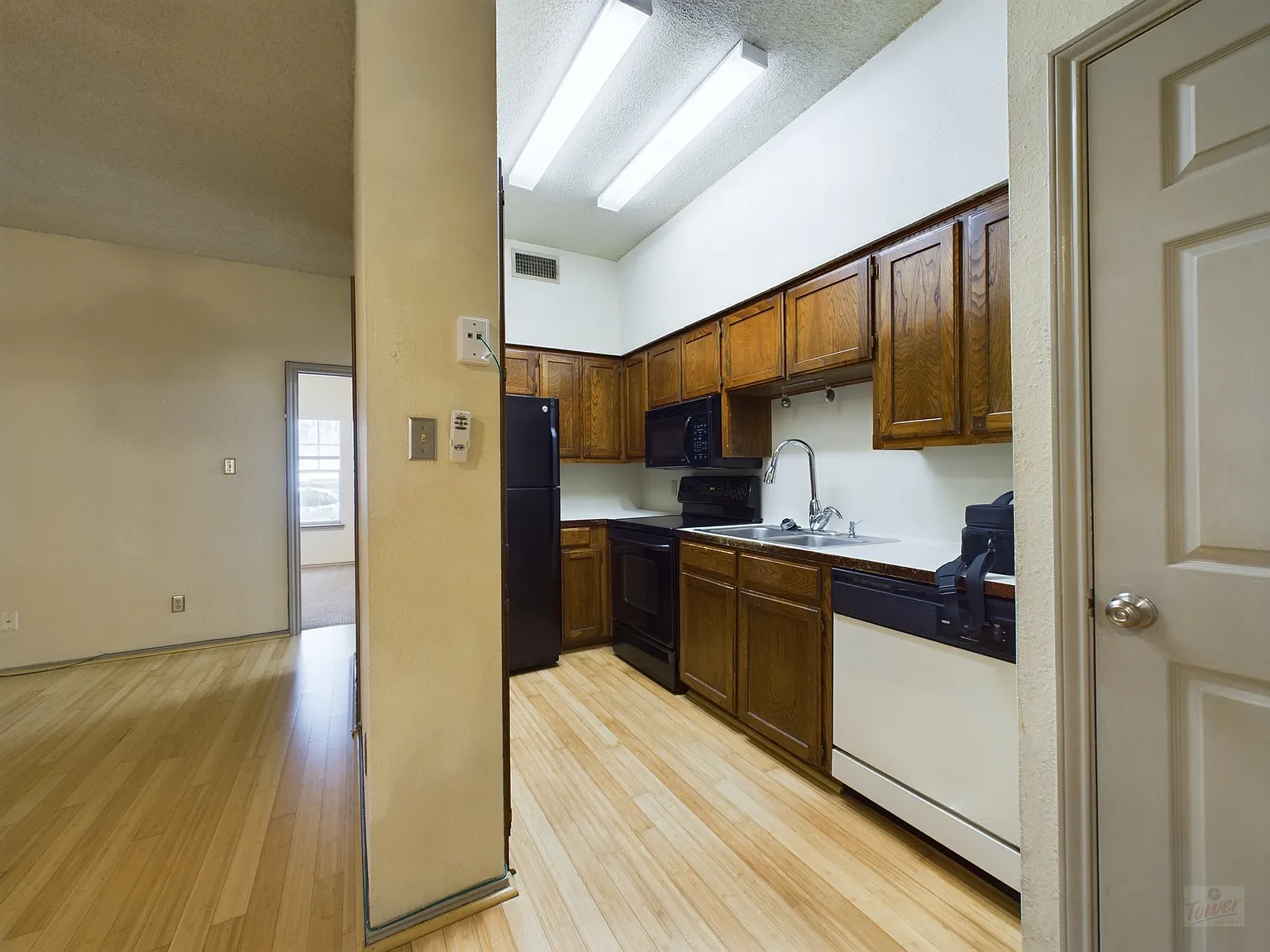 2810 Nueces St Apt 102 — Photo 3