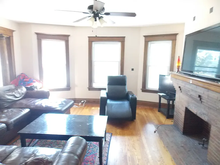 798 Ashland Ave #2 — Photo 2
