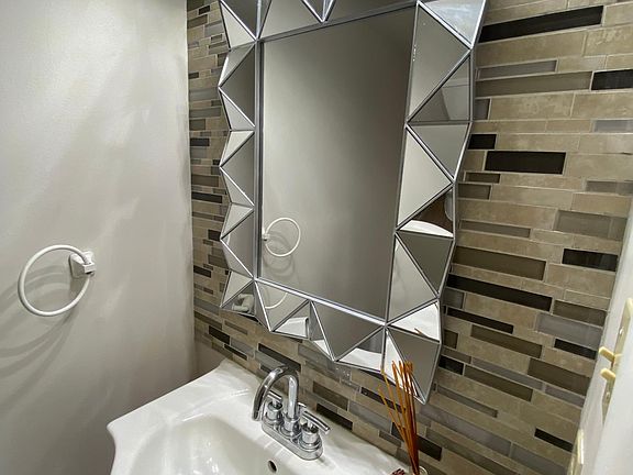 Powder room