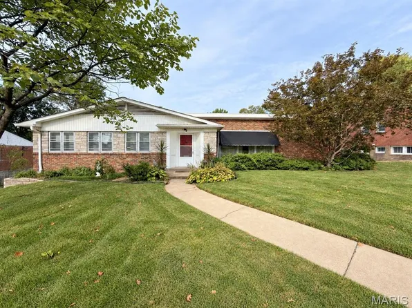 8250 Tulane Ave, Saint Louis, MO 63132